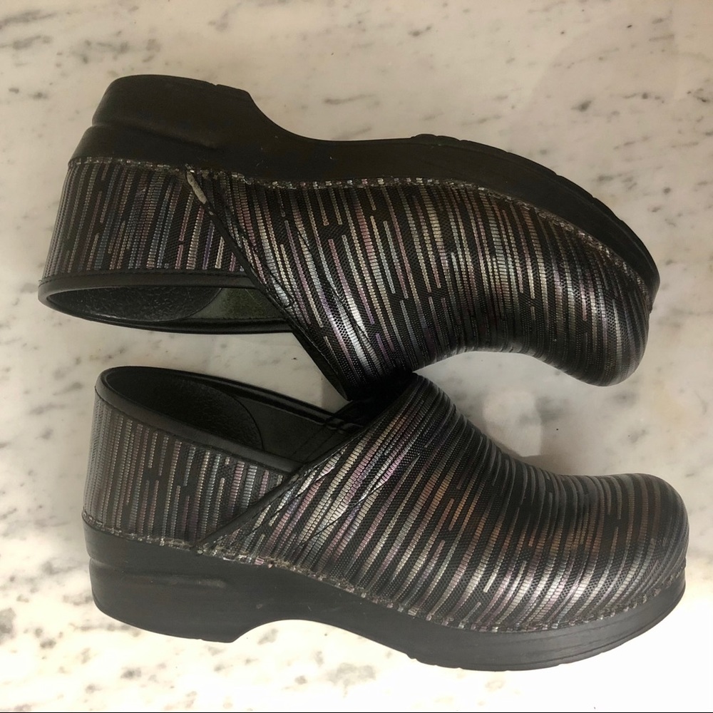 Dansko Shoes - Picture 3 of 6
